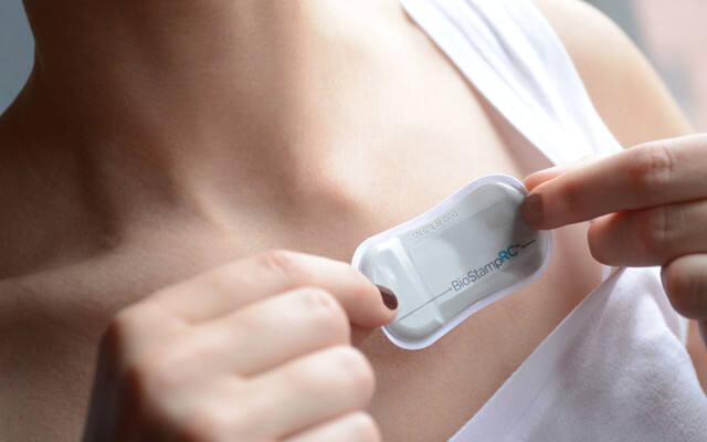 BioStamp可穿戴便利贴